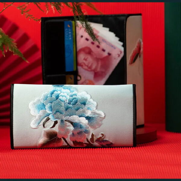 Chinese Handcraft Embroidery Floral Slim Handheld Wallet - Image 3
