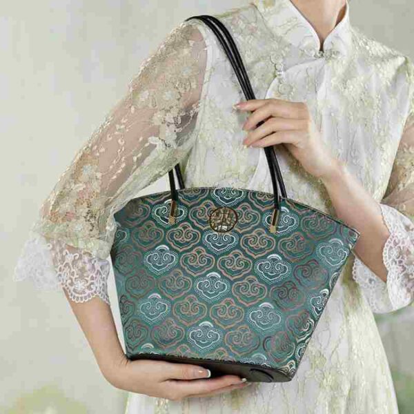 Embroidery Leather Shoulder Tote Bag Cloud Pattern Handbag - Image 2