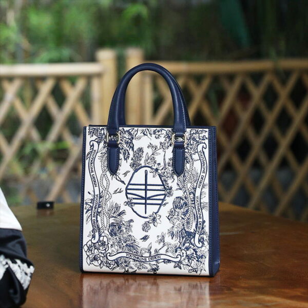 Embroidery Leather Tote Bag Dream Forest - Image 6
