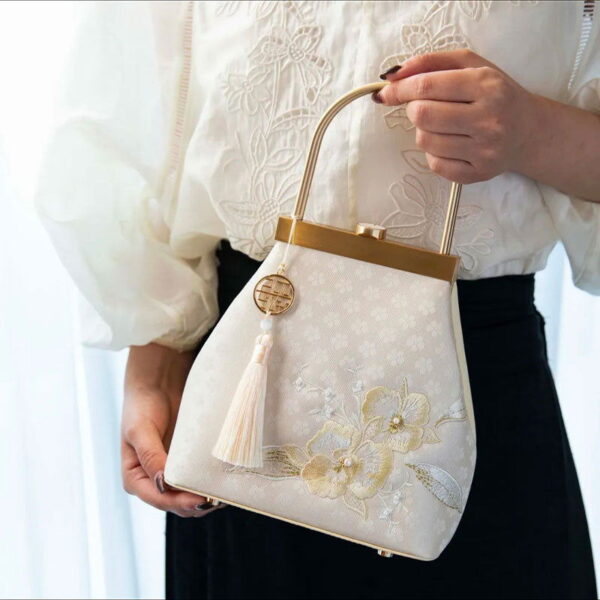 Embroidery Mulberry Silk Orchid Kiss Lock Clutch Handbag - Image 3