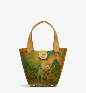 Mulberry_Silk_Traditional_Chinese_Painting_Basket_Bag_-_SinoCultural-2482128-1