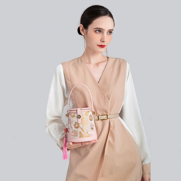 Song Brocade Fragrant Cloud Silk Bucket Bag - Image 4