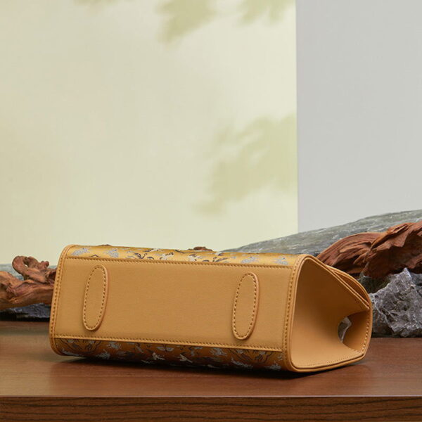 Song Brocade Silk Bamboo Handle Handabag - Image 6