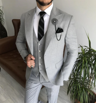 mens-wedding-light-grey-three-piece-suit.webp