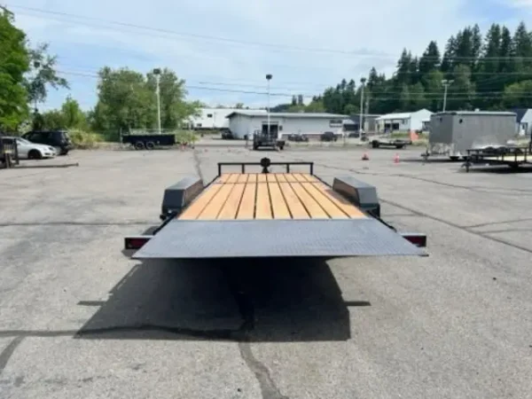 Interstate 7 X 22 Hydraulic Tilt 14K Trailer - Image 3