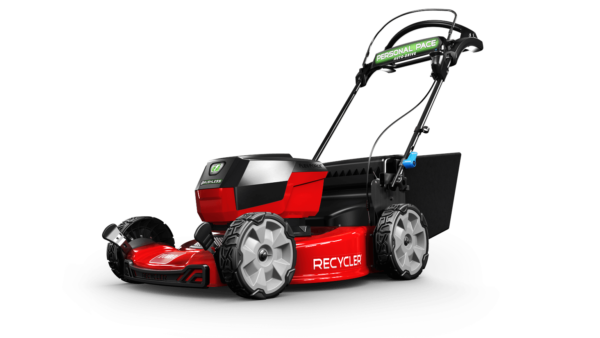 Toro 22″ SMARTSTOW® Personal Pace® Auto-Drive High Wheel (22″) 60V Electric Walk Mower