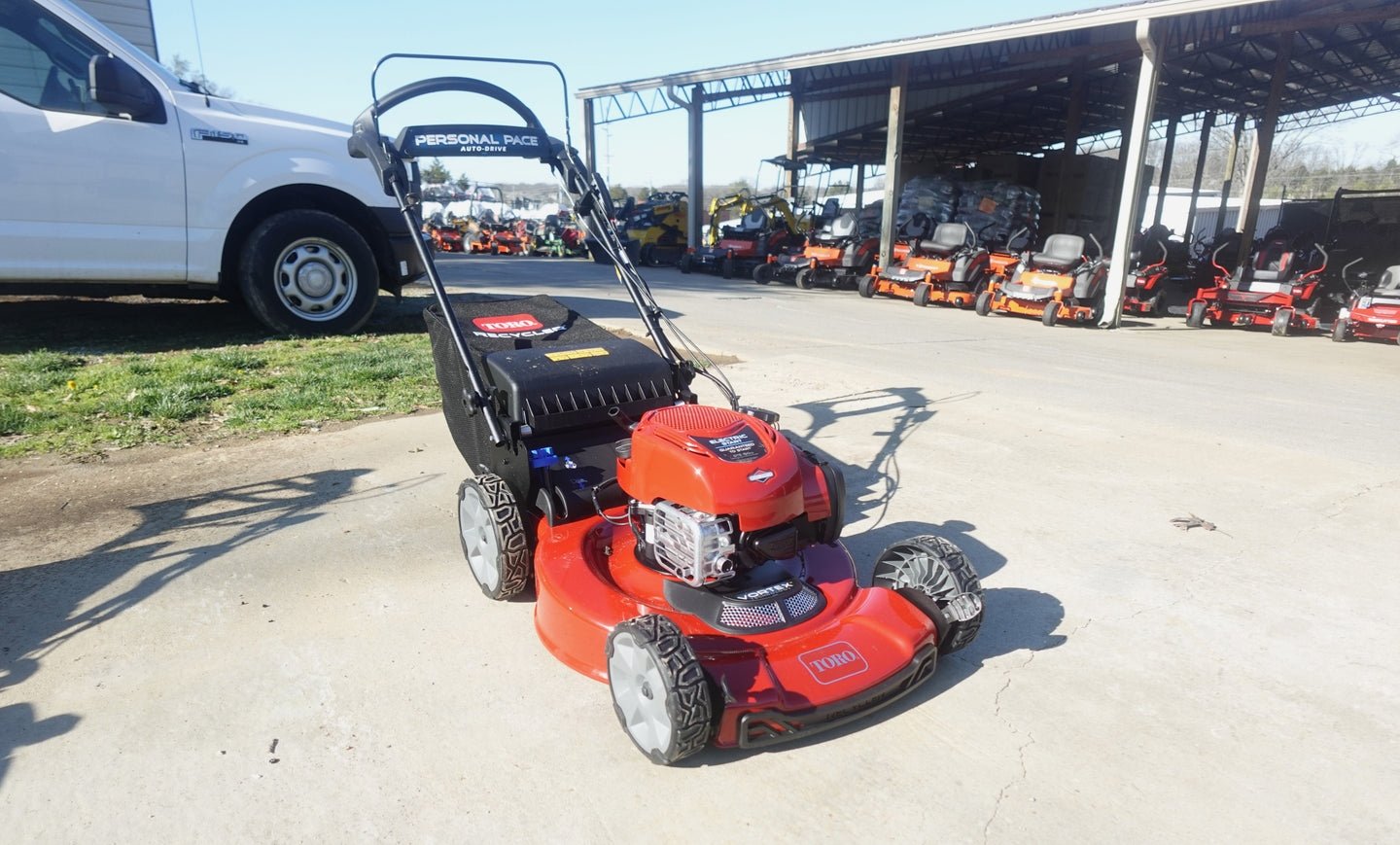 Toro 22″ Electric-Start Recycler Personal Pace Self-Propelled Gas Lawn Mower - Image 3