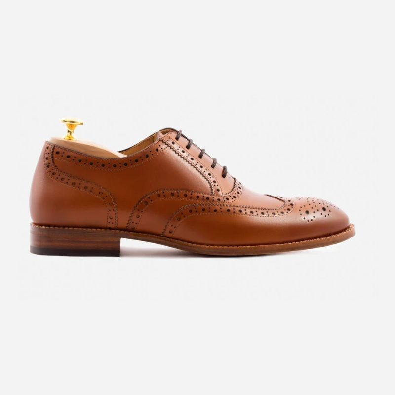 men-classic-lace-up-wingtip-leather-oxford-brogue-shoes_d0c7f045-d2c0-4d36-ad5b-eaf2f3101bea